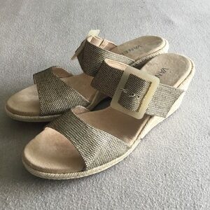 Vaneli Layla Camel Wedge Buckled Sandals Size 8